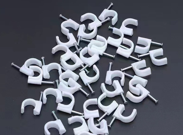 鋼釘線(xiàn)卡：巧妙運(yùn)用，打造家居裝飾新境界